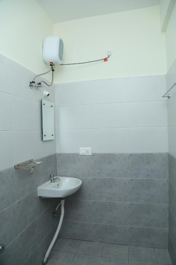 Hotel Bangalore Airport Inn, Airport Pickup & Drop Available 24X7 Yelahanka Exterior foto