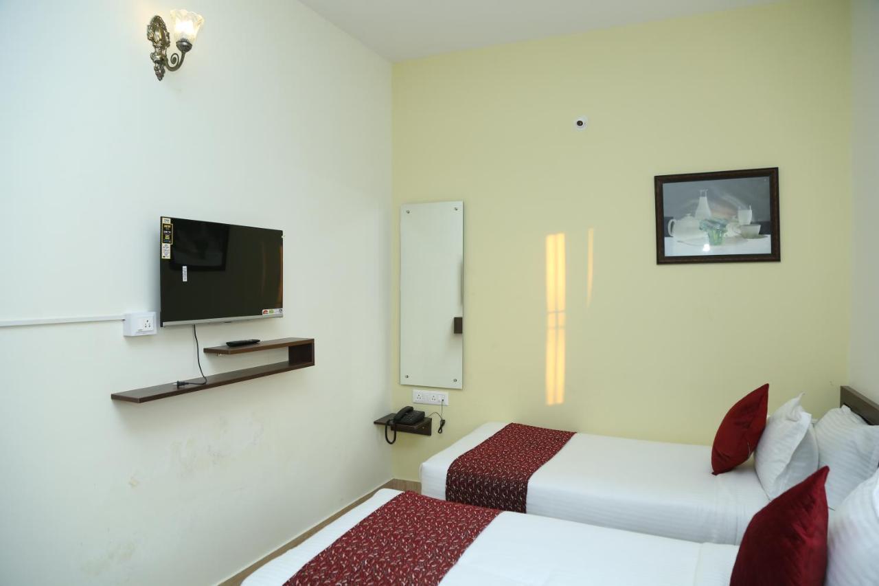 Hotel Bangalore Airport Inn, Airport Pickup & Drop Available 24X7 Yelahanka Exterior foto